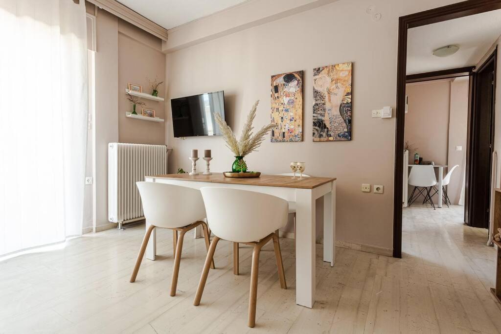 Cozy Seaside Penthouse With Sea & Mountain View. Lägenhet Volos Exteriör bild